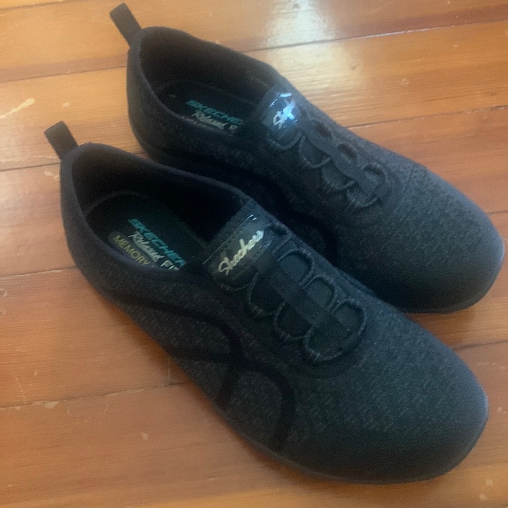 Skechers NWOT
